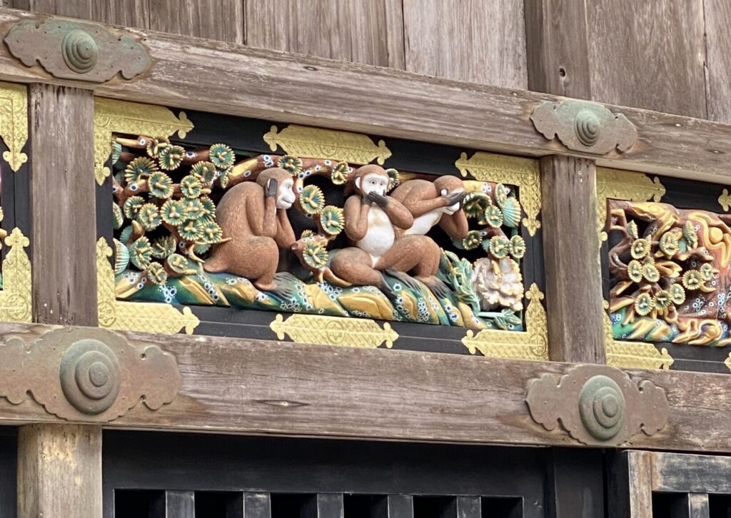 日光東照宮の三猿の彫刻